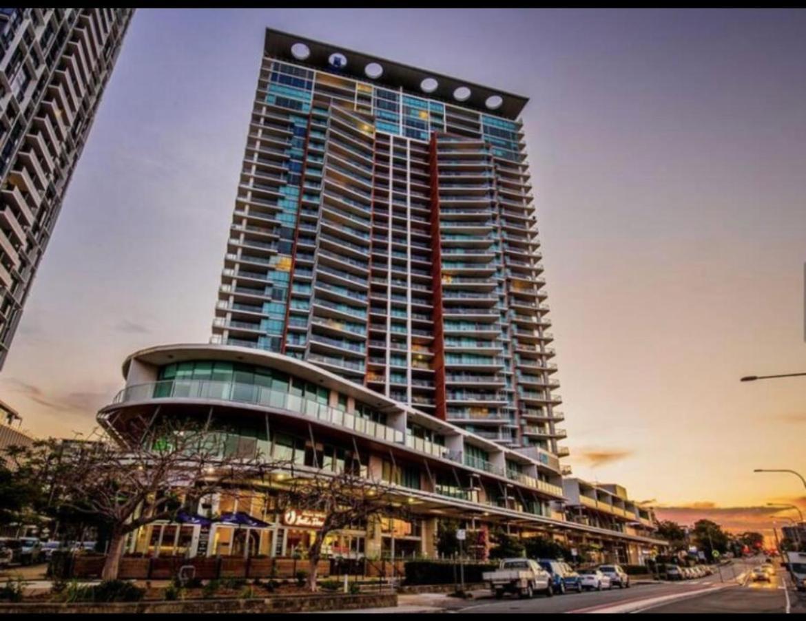 Marina Ocean View At The Shores Gold Coast Kültér fotó